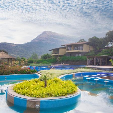 Encore A Boutique Resort Mulshi エクステリア 写真