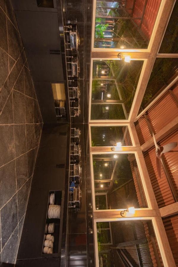Encore A Boutique Resort Mulshi エクステリア 写真
