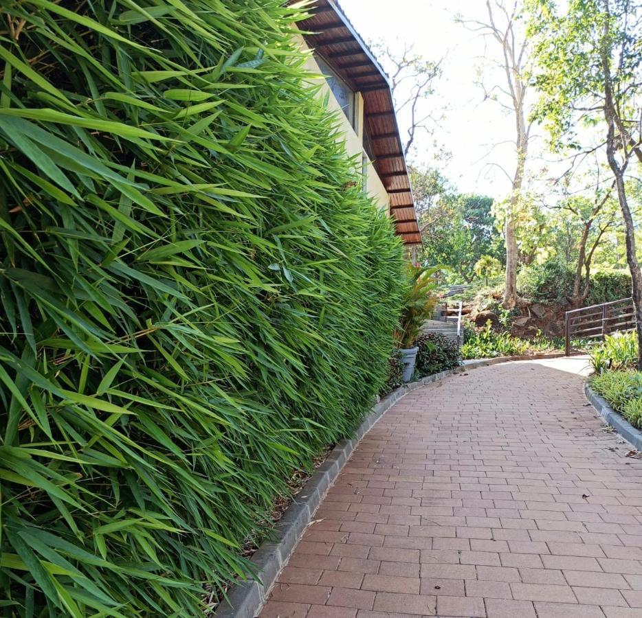Encore A Boutique Resort Mulshi エクステリア 写真